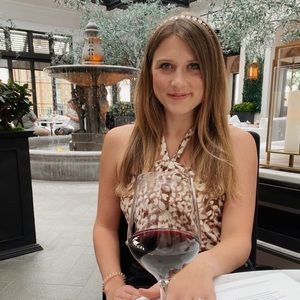 Meet your Posher, Amy